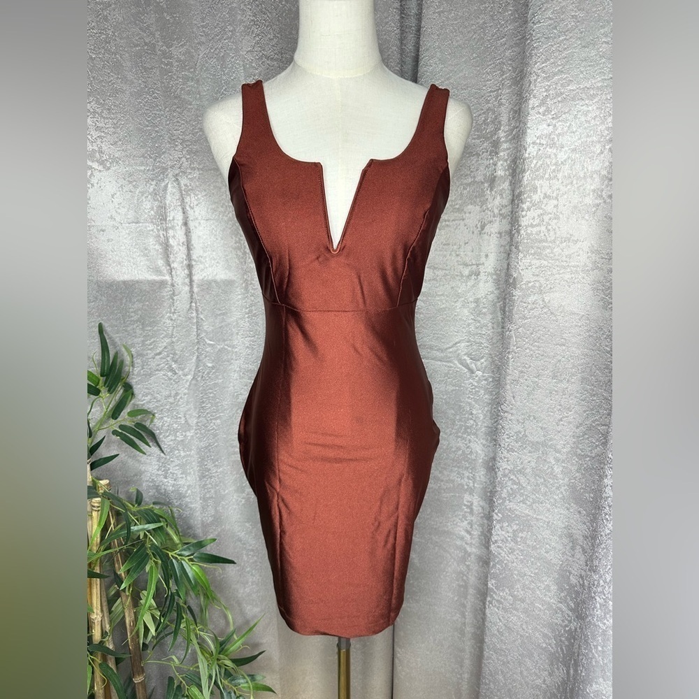 Haute Monde Sleeveless V-Cut Bodycon Dress in Brown Sz M